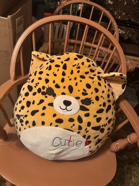 Giant cutie cheetah SQUISHMALLOW